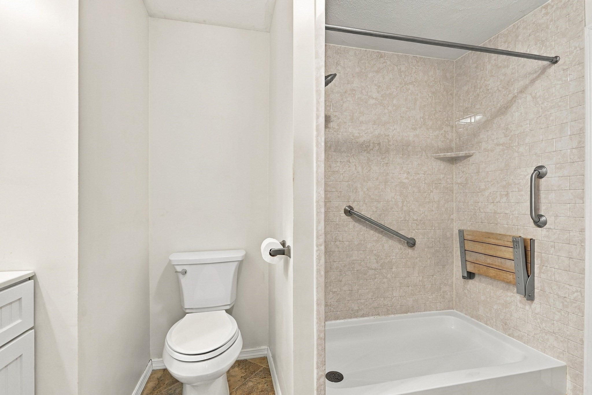 32 Frederick St #6, Dracut, MA, 32 Frederick St #6, Dracut, MA Photo #23