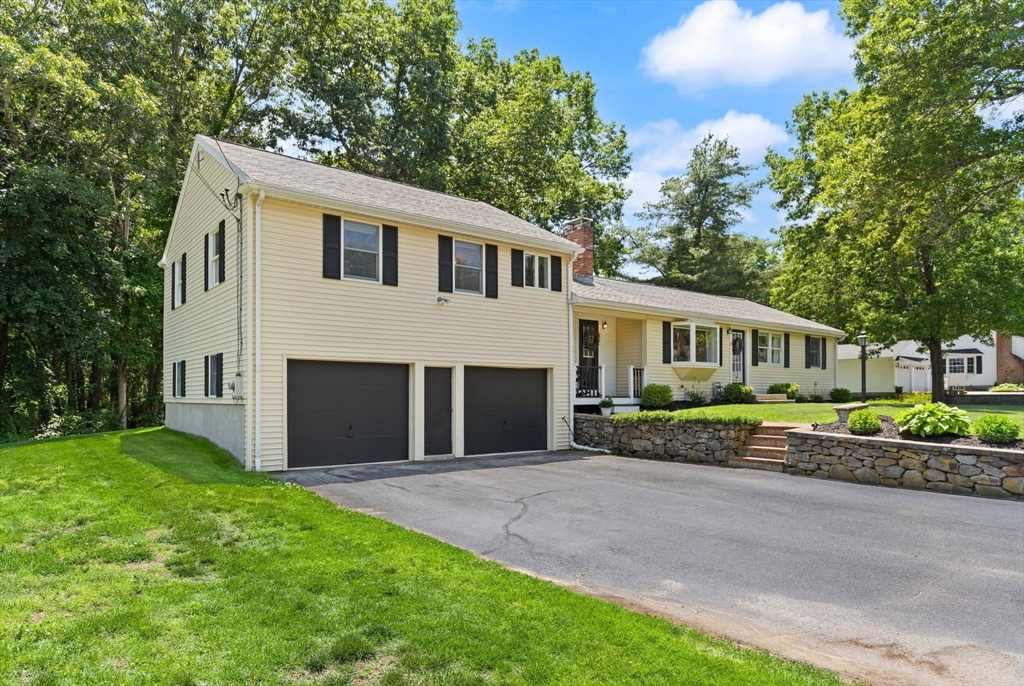 10 Lucille Ave
