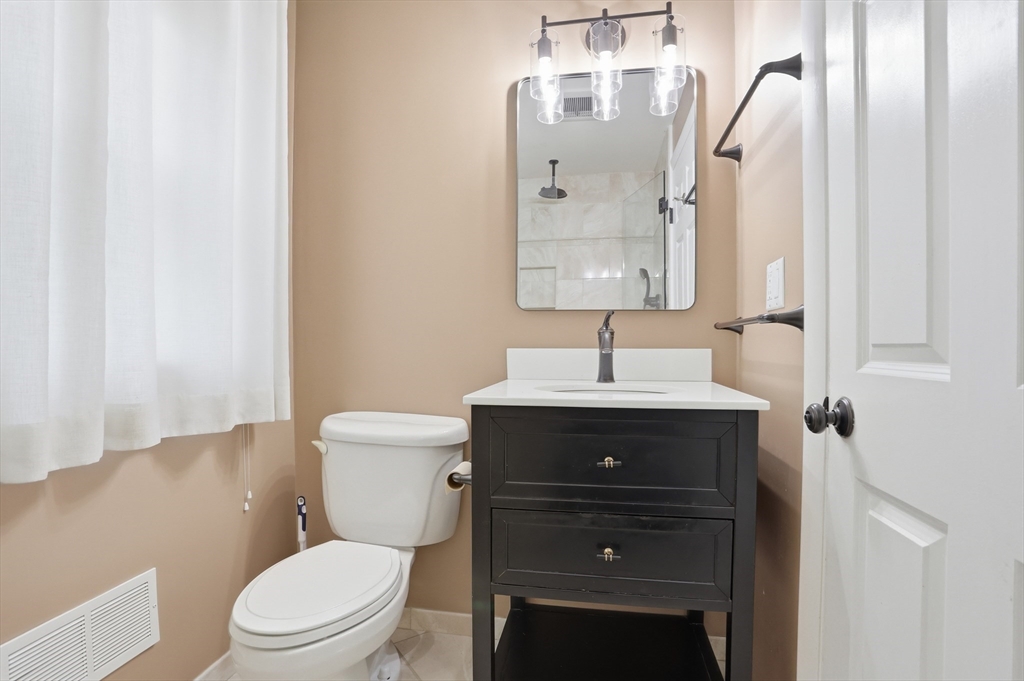 23 Wychwood Dr, Littleton, MA Photo #27