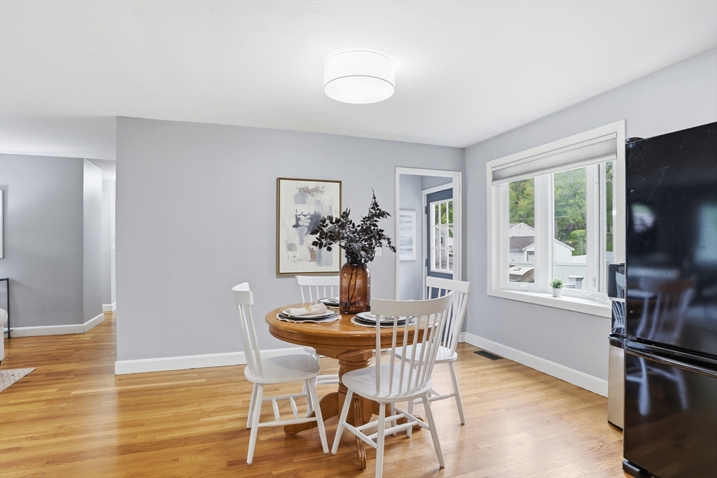 23 Wychwood Dr, Littleton, MA Photo #10