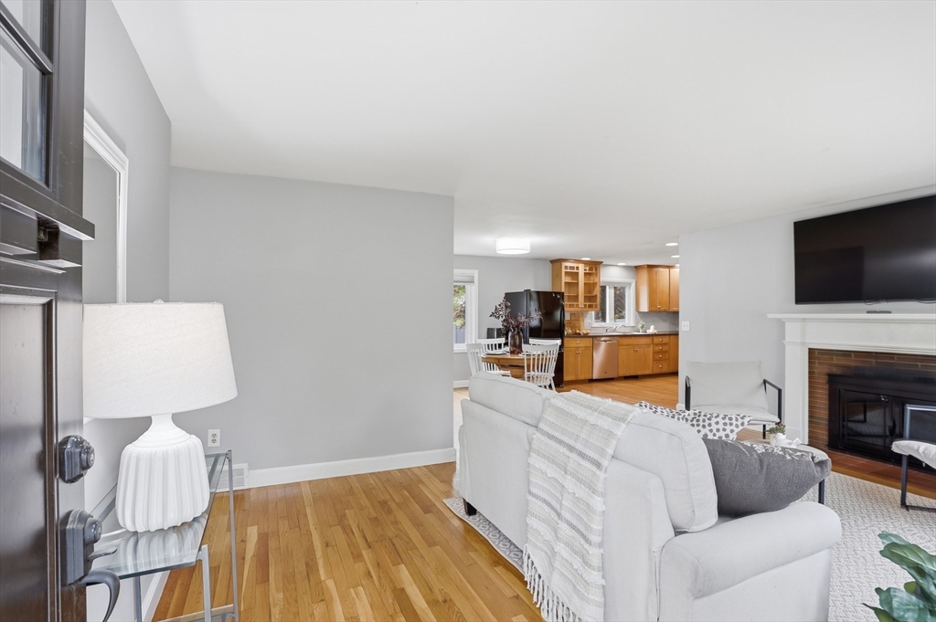 23 Wychwood Dr, Littleton, MA Photo #15