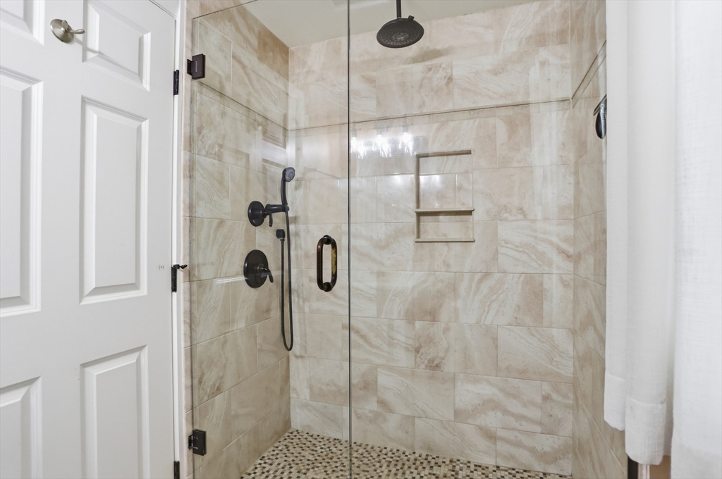 23 Wychwood Dr, Littleton, MA Photo #28