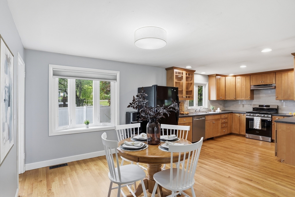 23 Wychwood Dr, Littleton, MA Photo #11