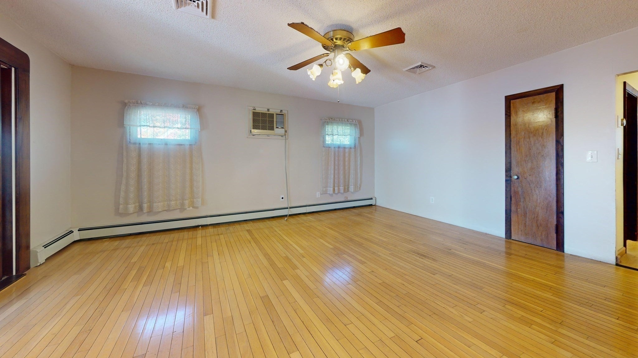 41 Lakeshore Dr, Bellingham, MA, 41 Lakeshore Dr, Bellingham, MA Photo #19