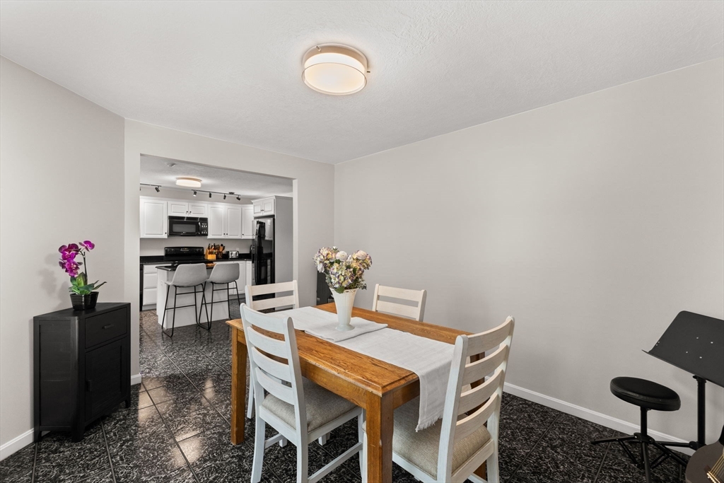 48 Finch Rd 2