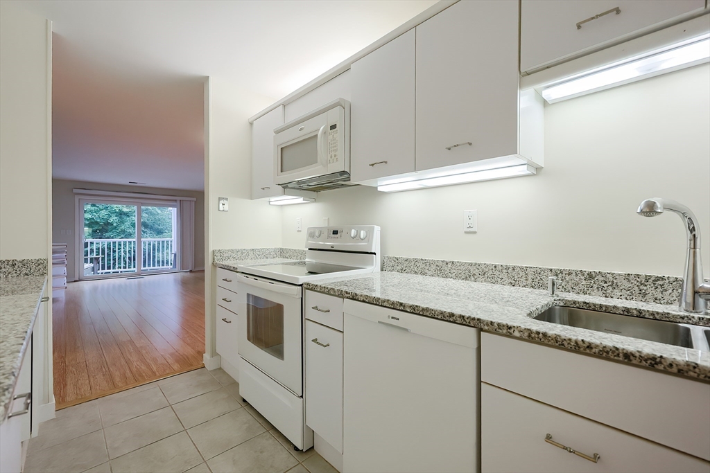 26 Holly Ln 3E