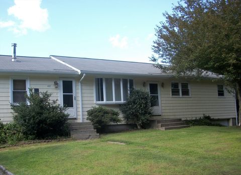 447 Old Warren Rd Swansea MA 02777