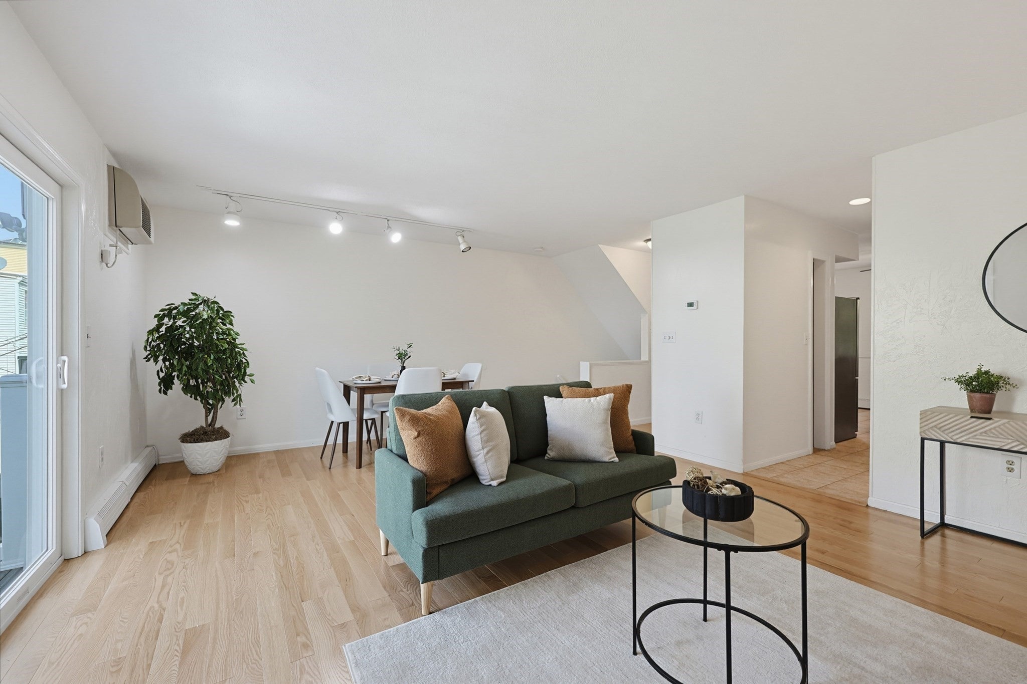 294 Paris Street #294, Boston, MA, 294 Paris Street #294, Boston, MA Photo #11