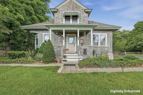 Photo of 602 Old County Rd, Westport, MA 02790 (MLS # 73526918)