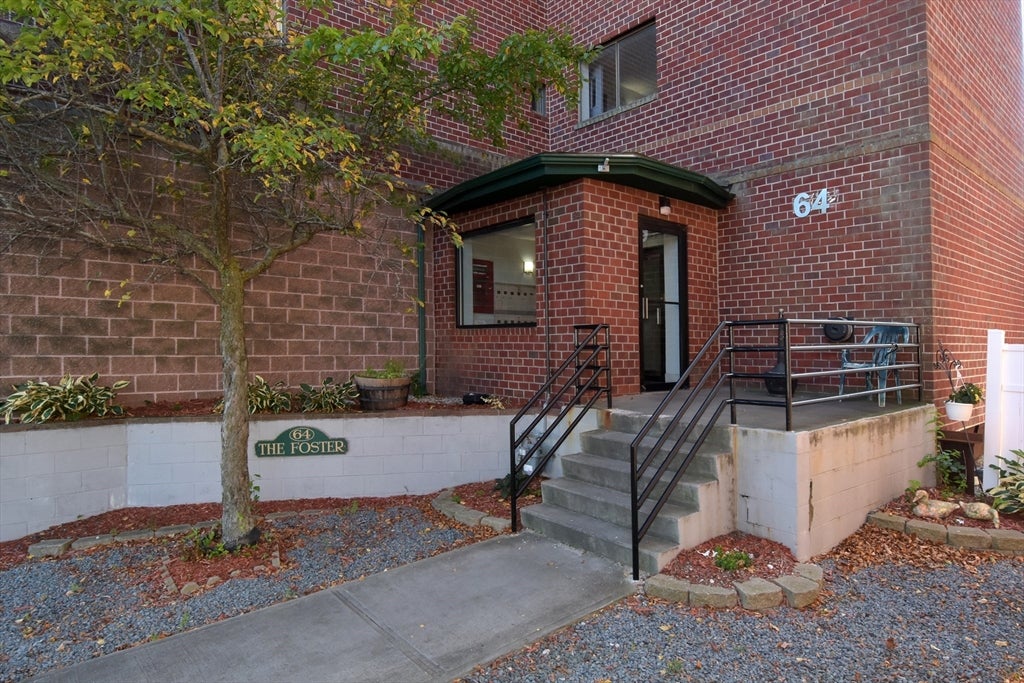 64 Foster St #301, Peabody, MA Photo #1
