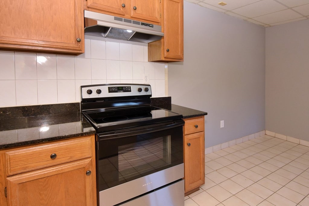 64 Foster St #301, Peabody, MA Photo #10