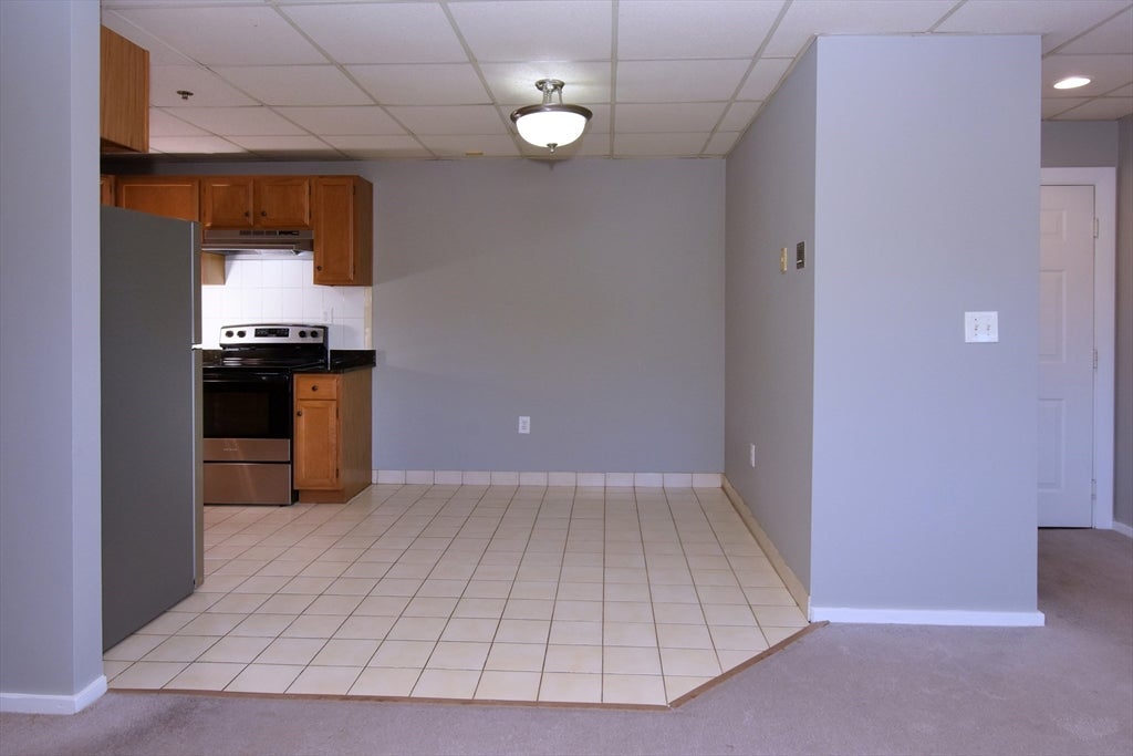 64 Foster St #301, Peabody, MA Photo #7