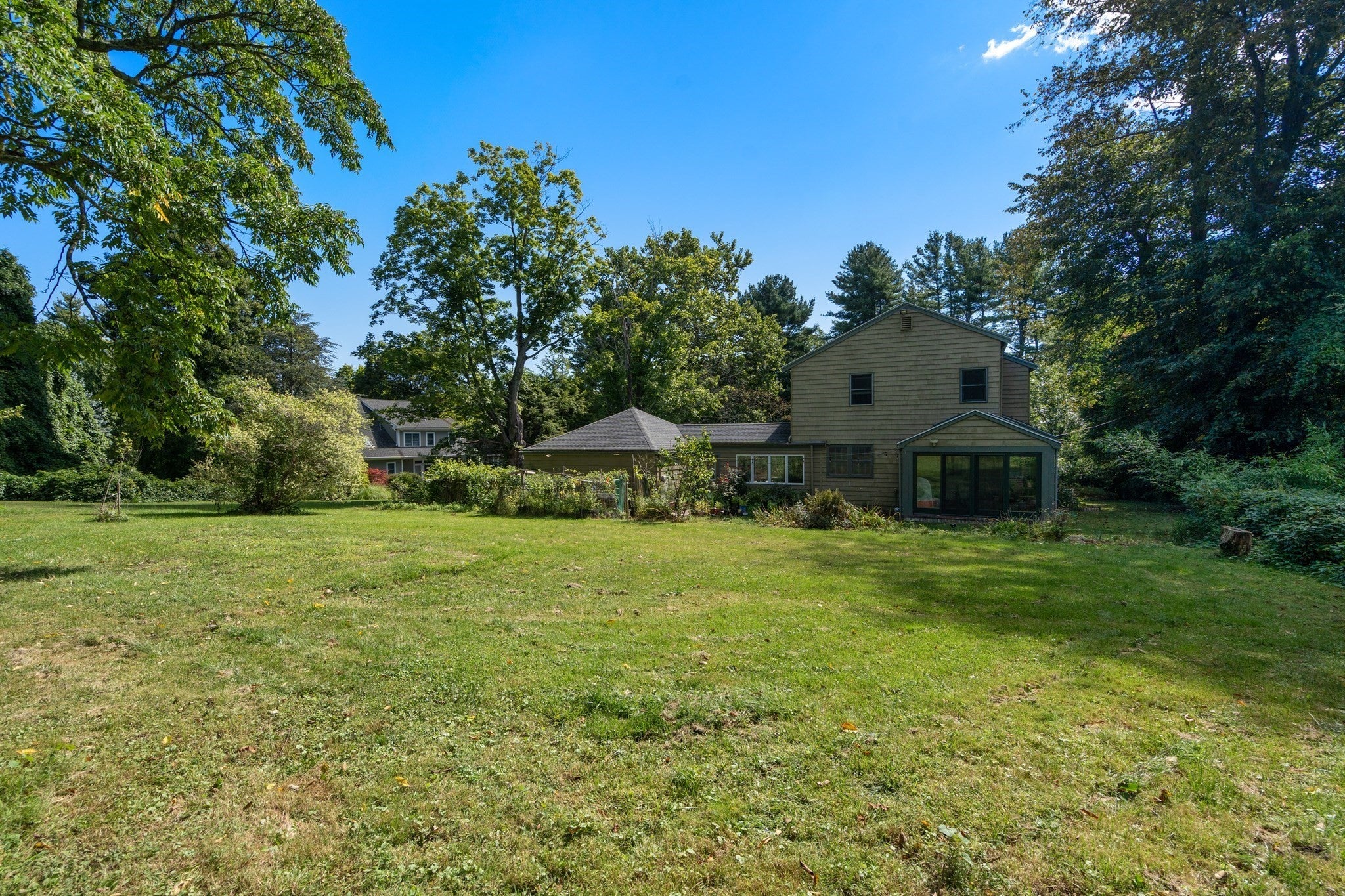 631 Blue Hill Ave, Milton, MA Photo #27