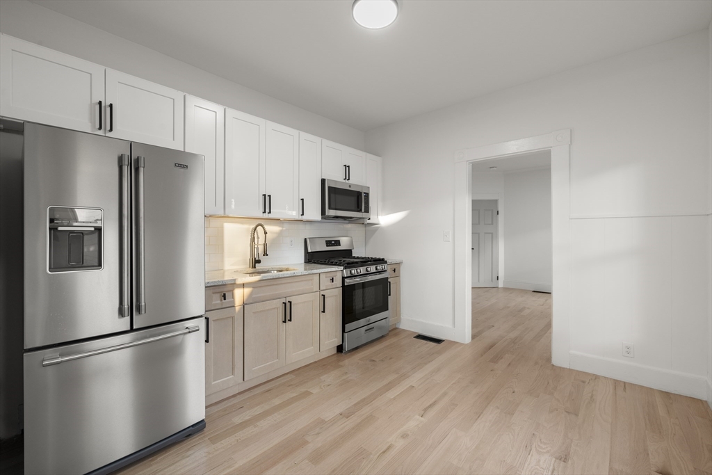 10 Gould St 12