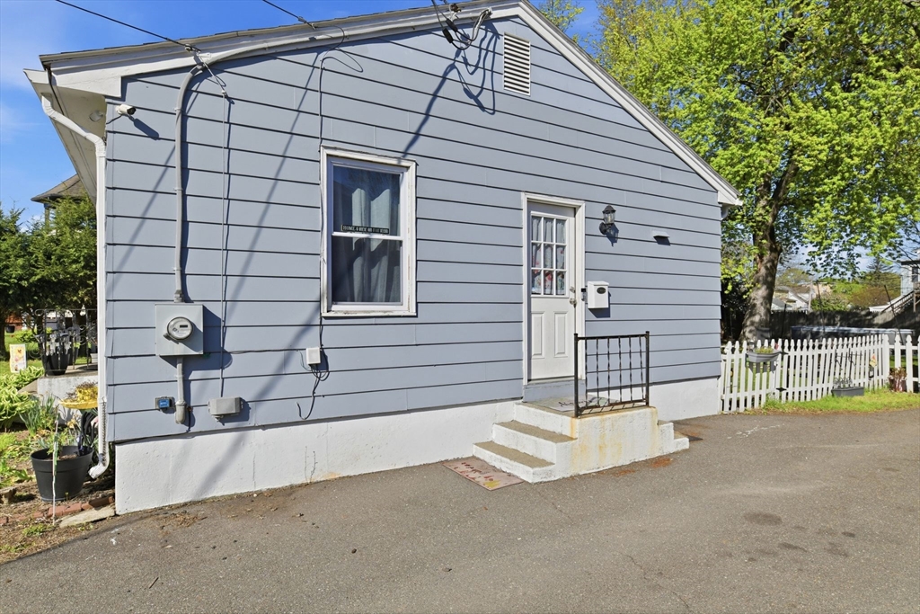 56 Marion St