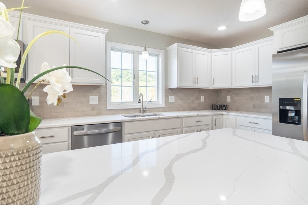 14 Wellfleet Dr, Wilbraham, MA Photo #10