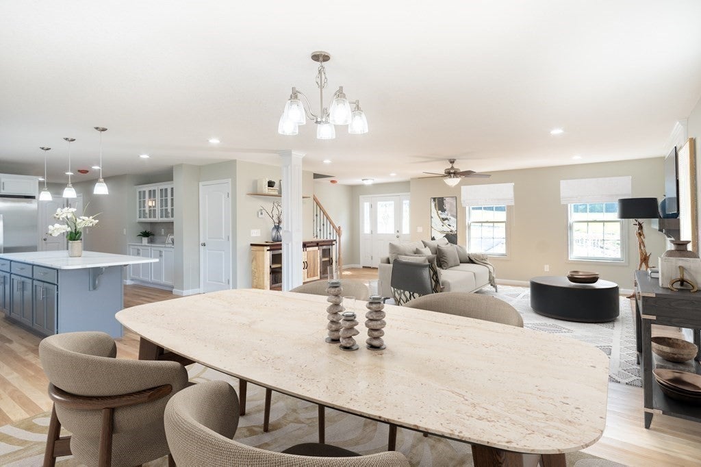 14 Wellfleet Dr, Wilbraham, MA Photo #12