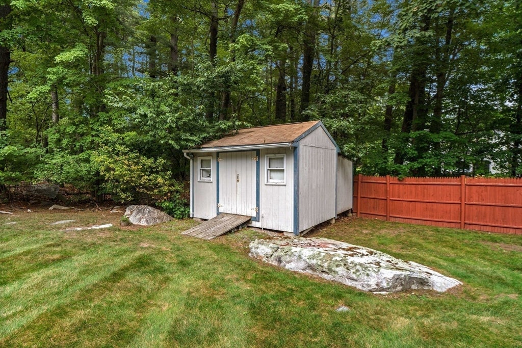 82 Keystone Ln, Billerica, MA, 82 Keystone Ln, Billerica, MA Photo #30