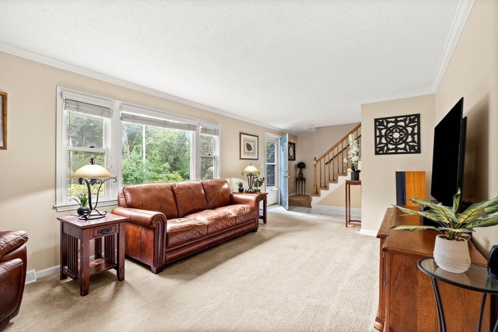 82 Keystone Ln, Billerica, MA, 82 Keystone Ln, Billerica, MA Photo #16