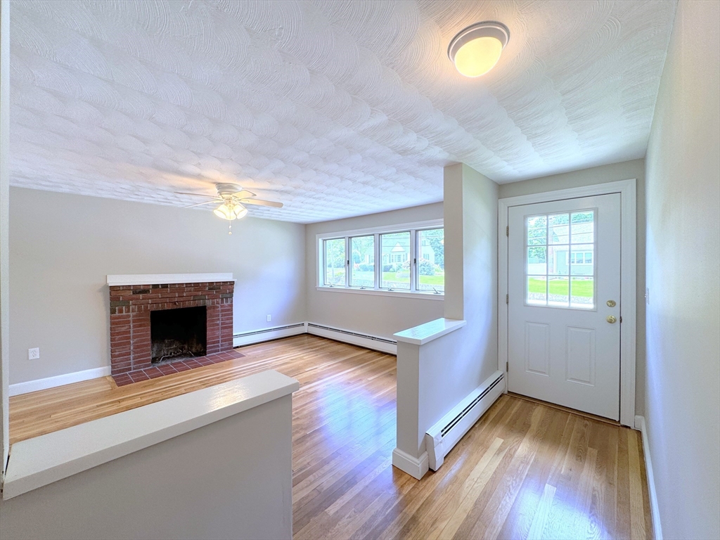 6 Oak St