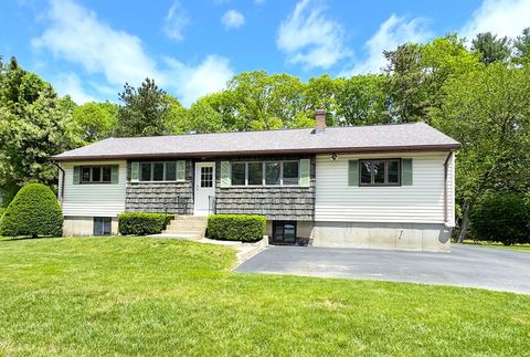 6 Oak St Foxboro MA 02035