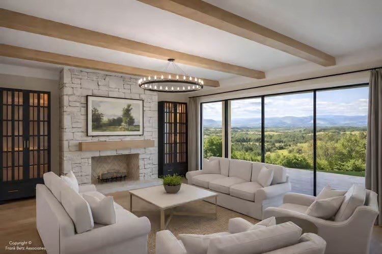 52 Howard St