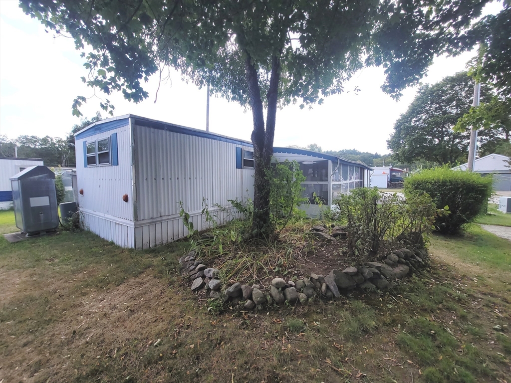 239 Ayer Rd 29