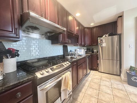 313 Tappan St 2 Brookline MA 02445