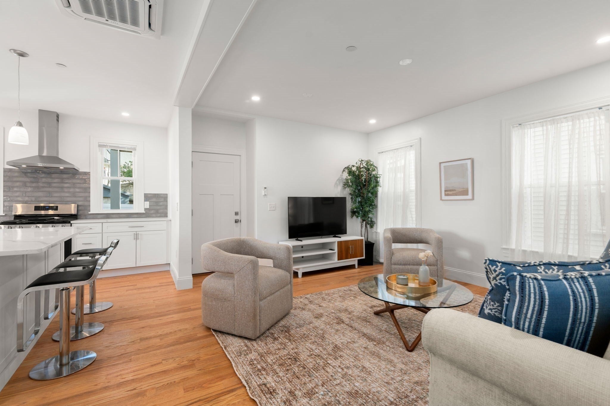 8 Brookside Ave #1, Boston, MA, 8 Brookside Ave #1, Boston, MA Photo #6