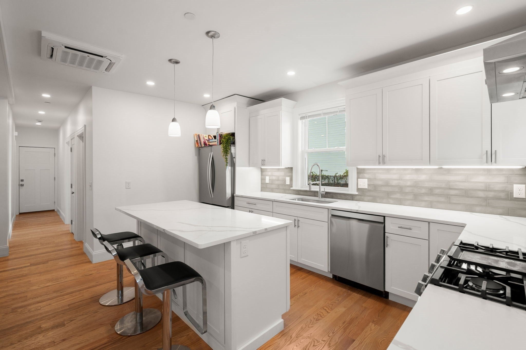 8 Brookside Ave #1, Boston, MA, 8 Brookside Ave #1, Boston, MA Photo #4