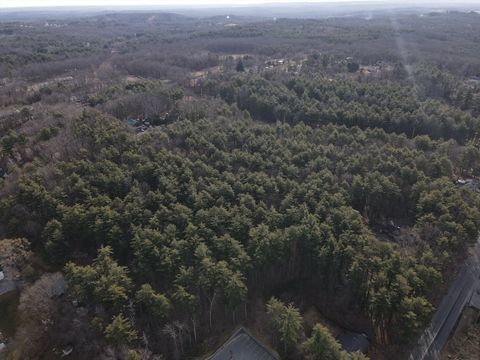 77 Electric Ave Lunenburg MA 01462