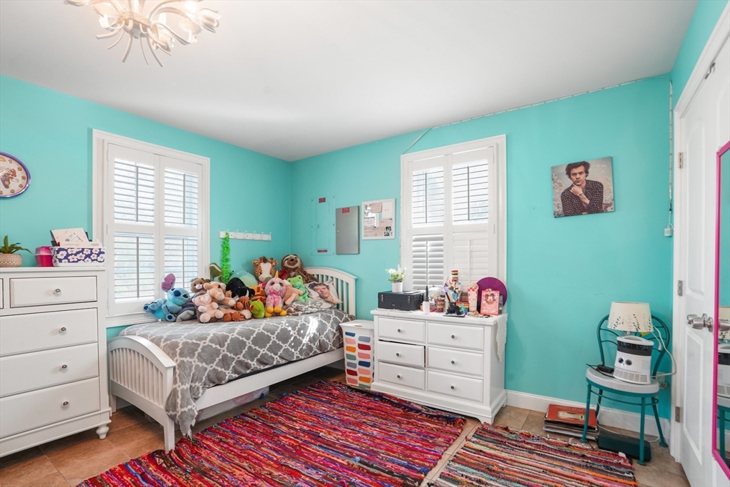 26 S Wheaton Avenue, Seekonk, MA Photo #14