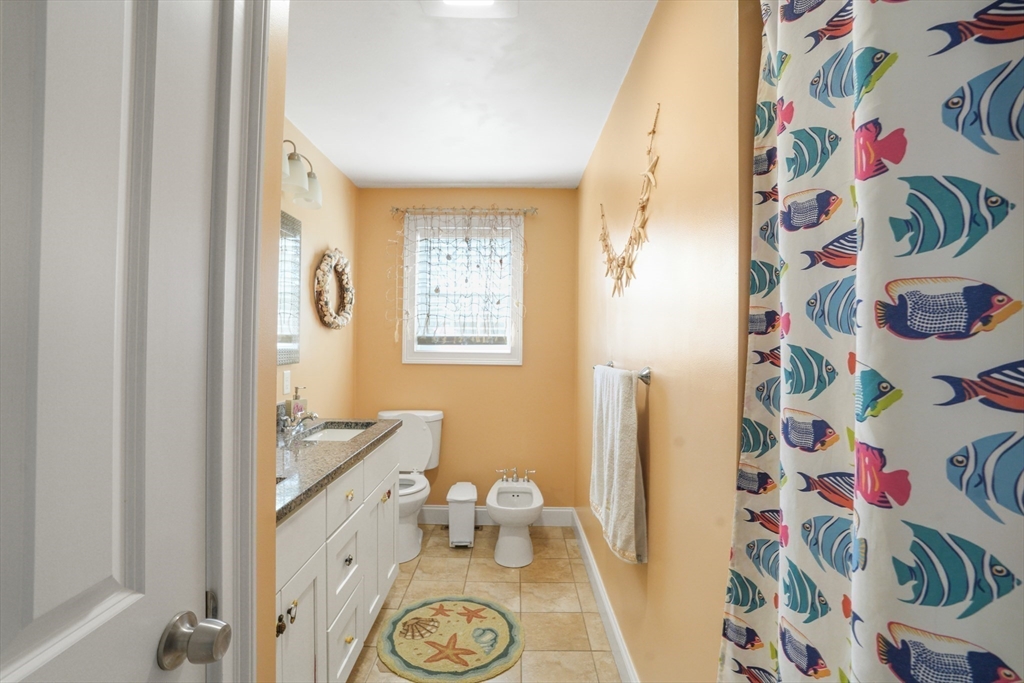 26 S Wheaton Avenue, Seekonk, MA Photo #8