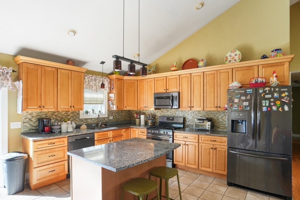26 S Wheaton Avenue, Seekonk, MA Photo #7