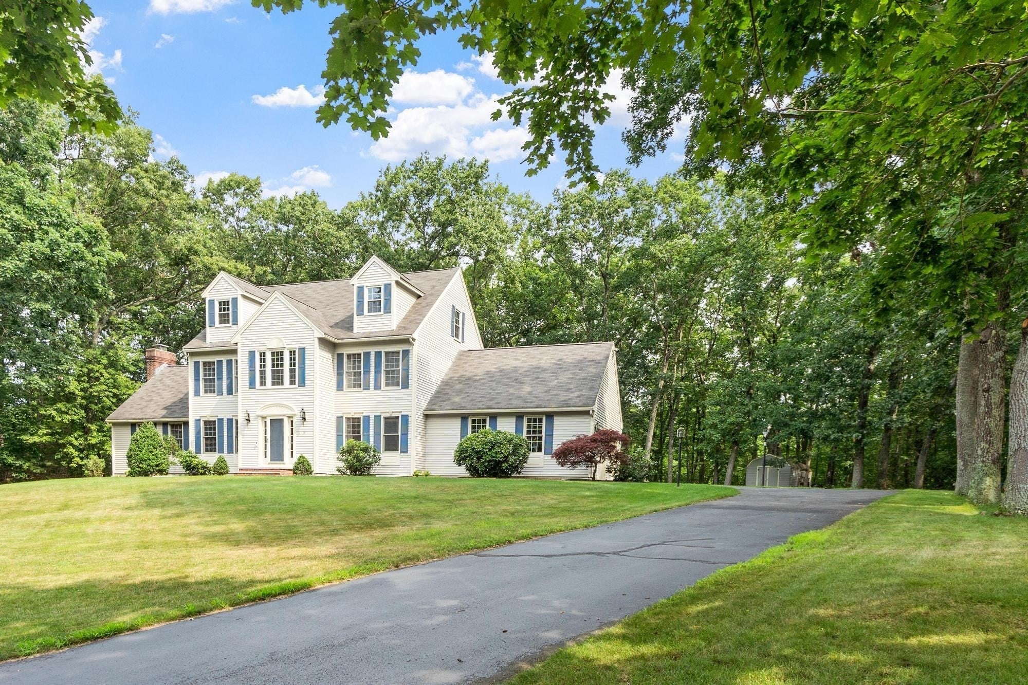 34 Arrowwood St
