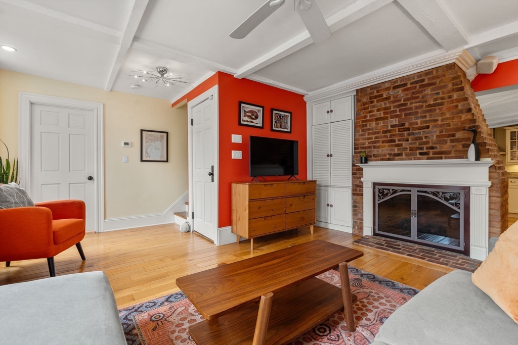 10 Salem St Ave 2