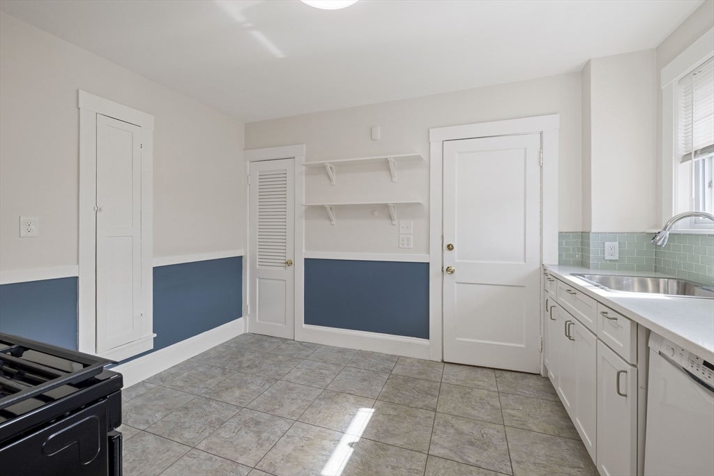 26 Bradford Rd #26, Watertown, MA Photo #23