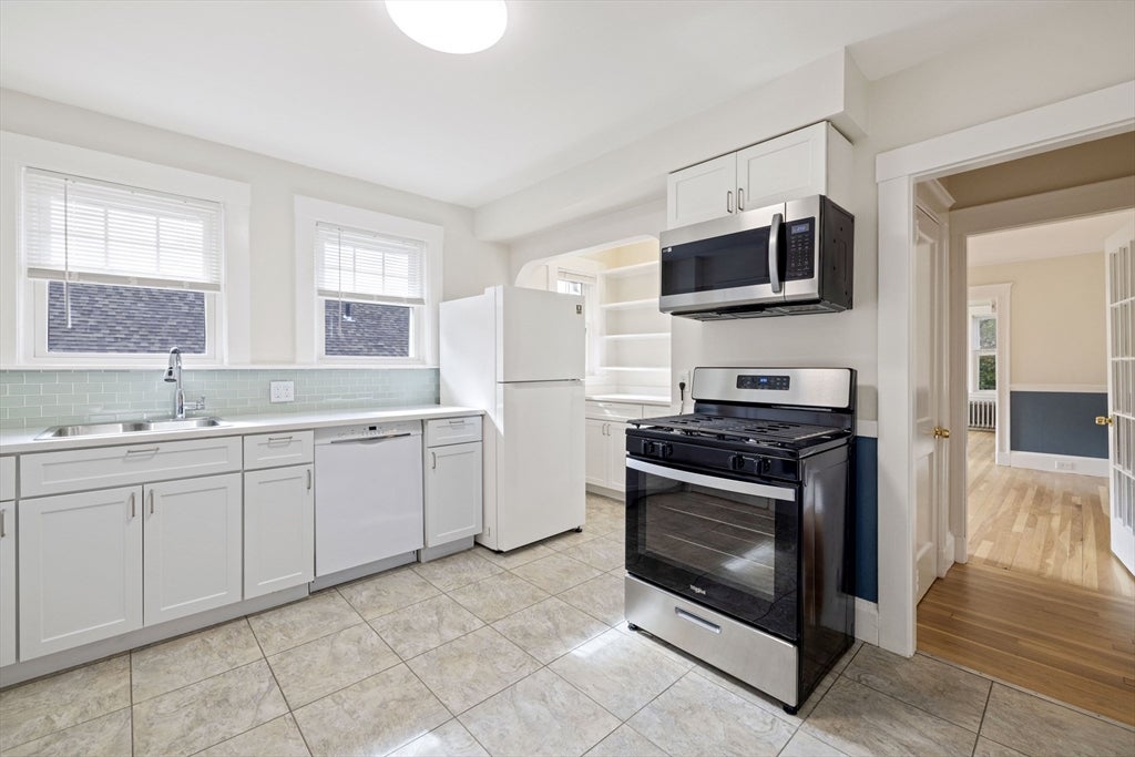 26 Bradford Rd #26, Watertown, MA Photo #20