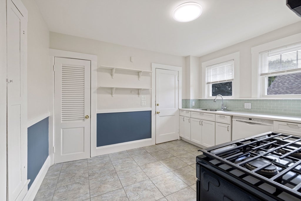 26 Bradford Rd #26, Watertown, MA Photo #19