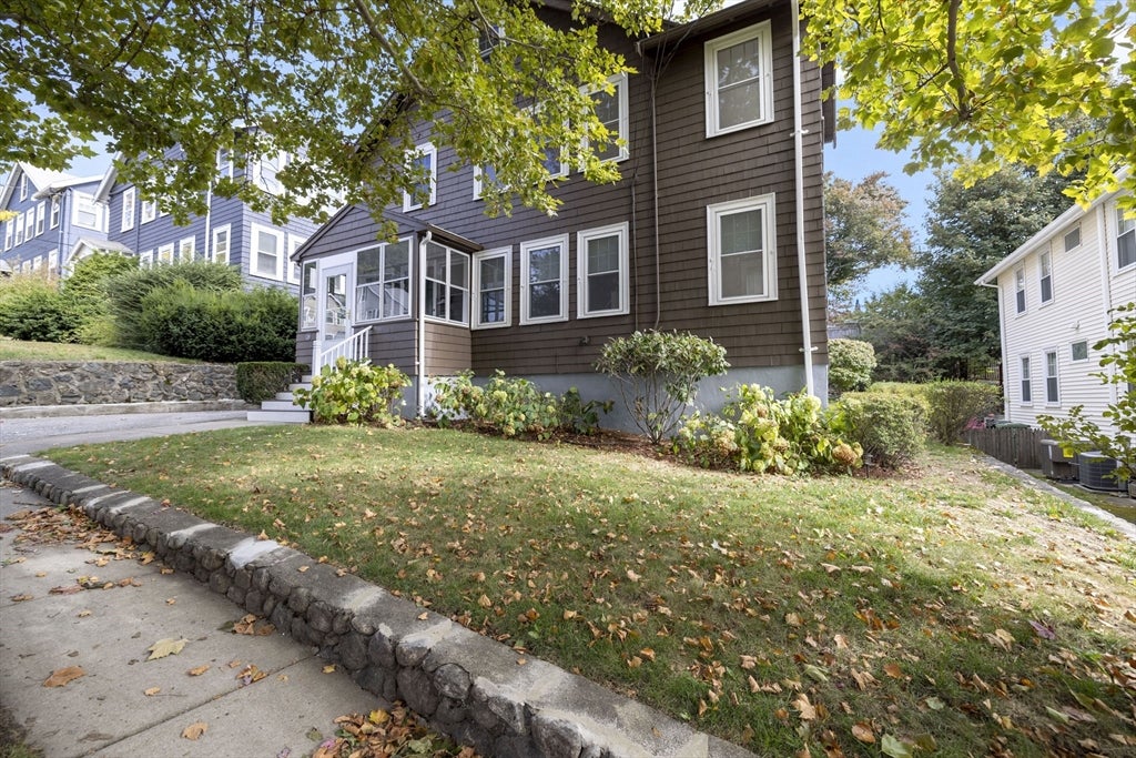 26 Bradford Rd #26, Watertown, MA Photo #29
