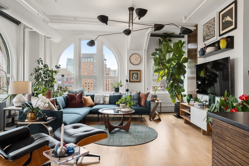 210 South St PH 11-2