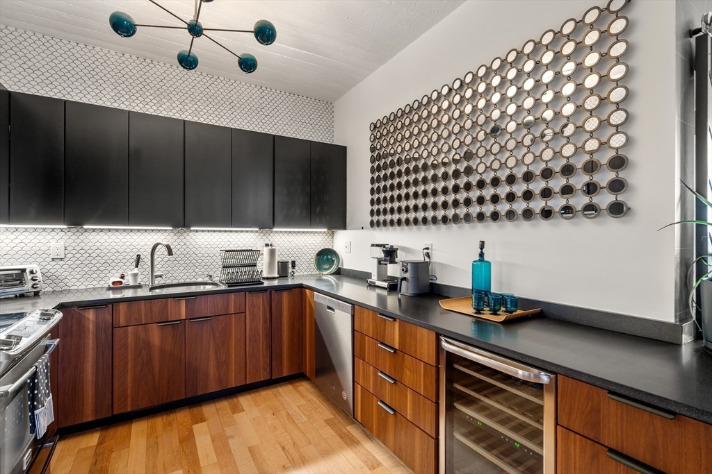 210 South St PH 11-2