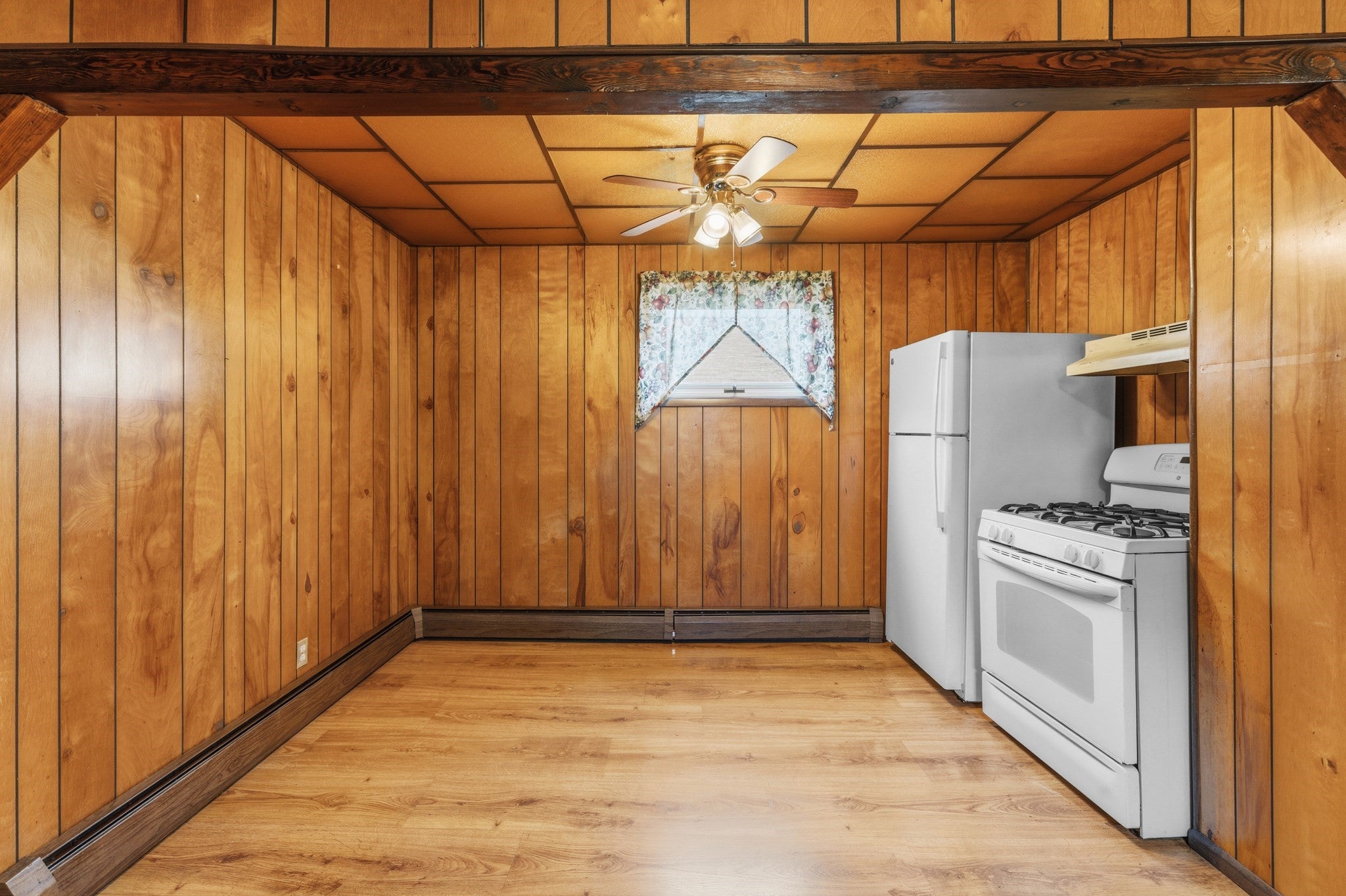 57 Peach St, Swansea, MA Photo #17