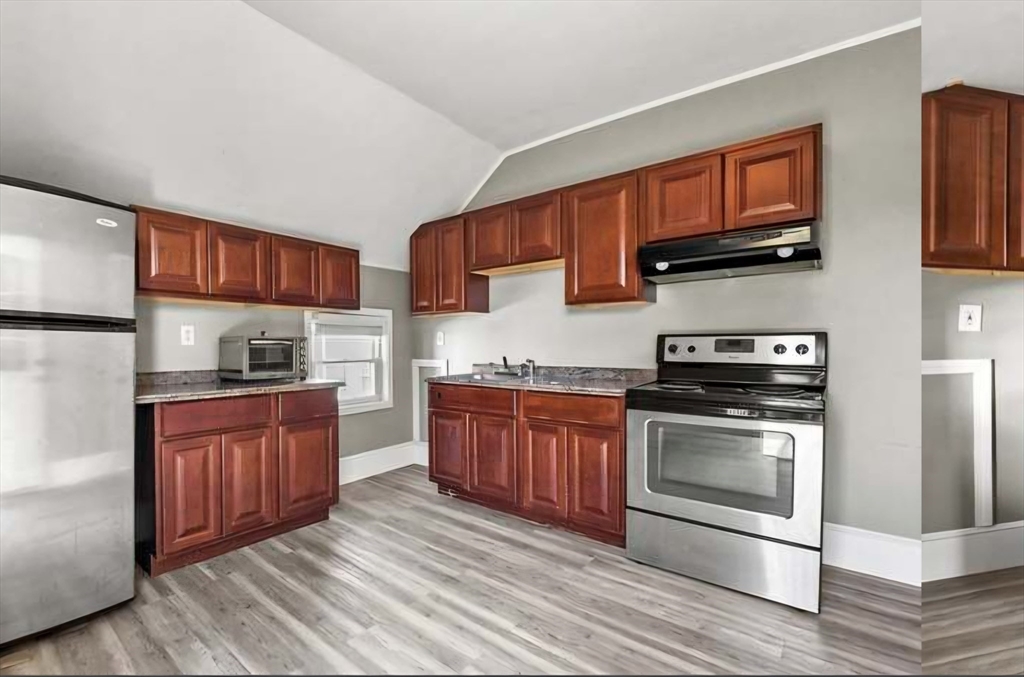 545 Brayton Ave, Fall River, MA Photo #14