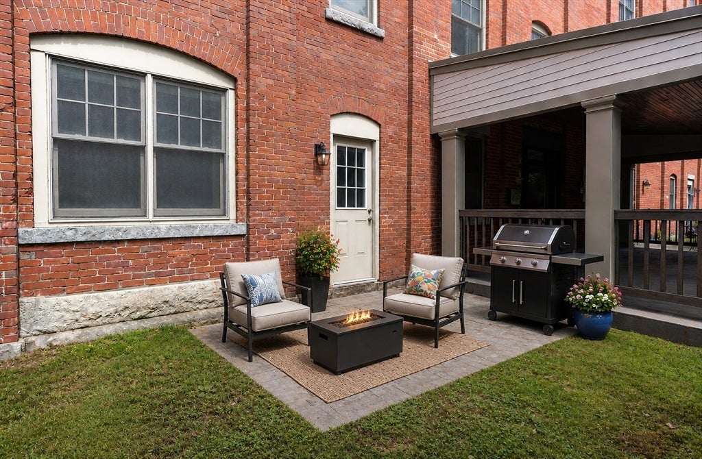 540 Main St 101