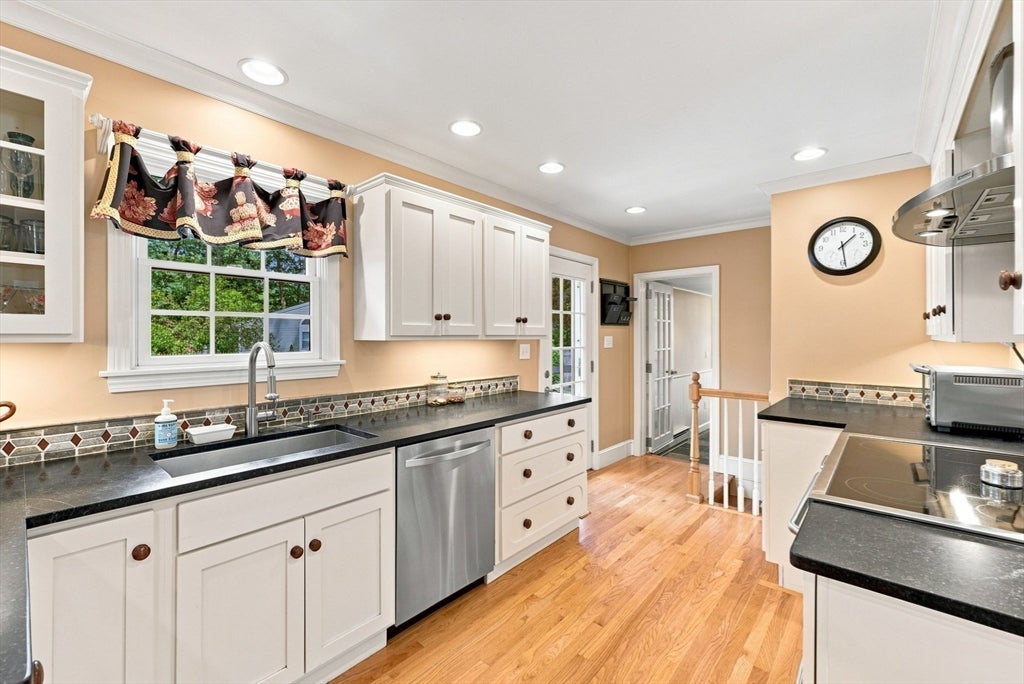 62 Walnut Road, Hamilton, MA, 62 Walnut Road, Hamilton, MA Photo #2