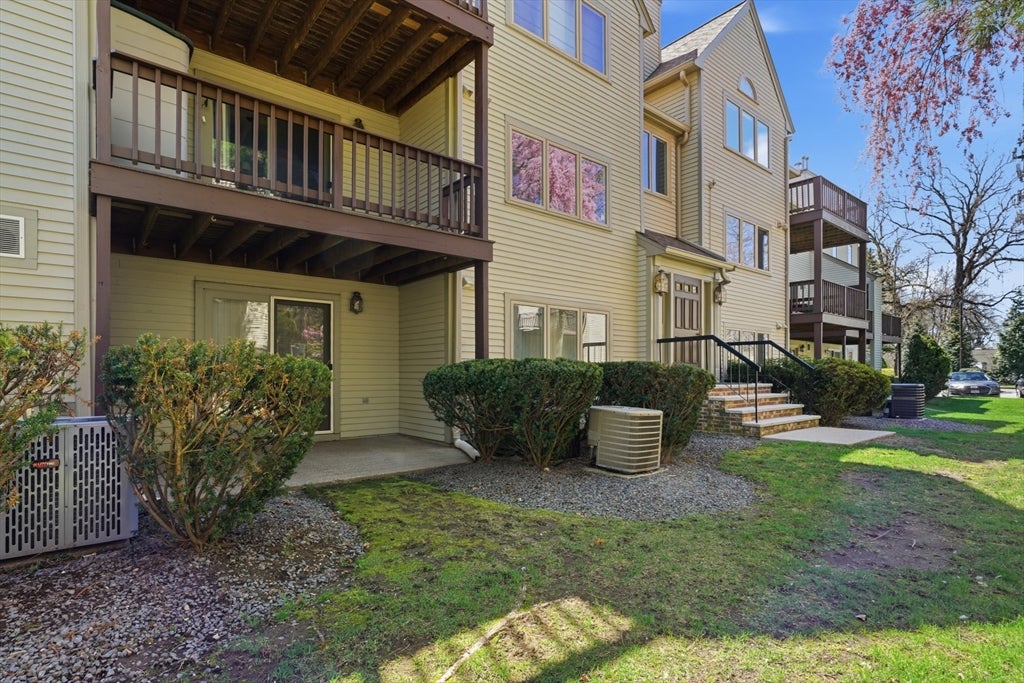 63 Maple St F