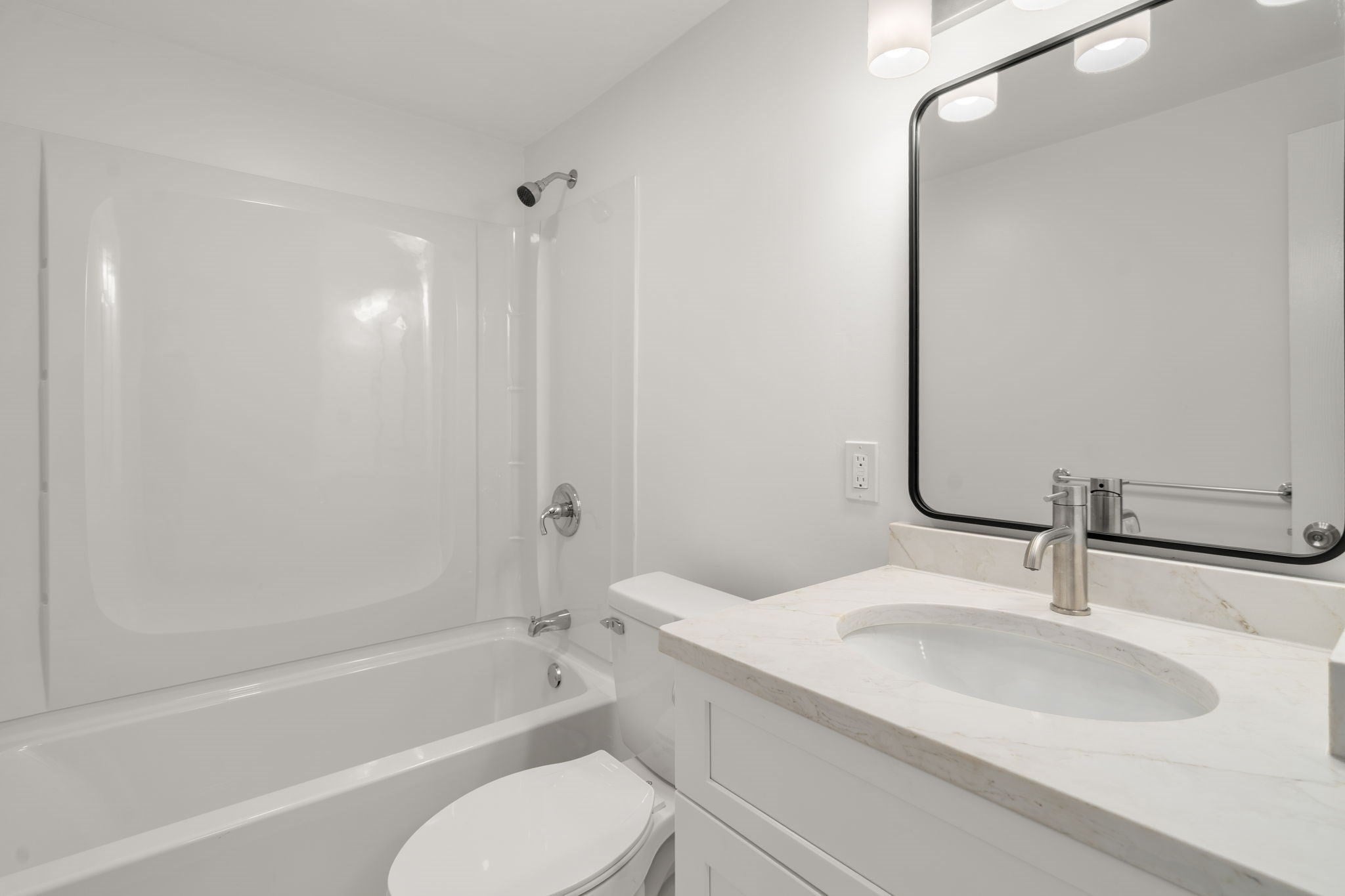 10 Strafford Rd #10, Westwood, MA, 10 Strafford Rd #10, Westwood, MA Photo #11