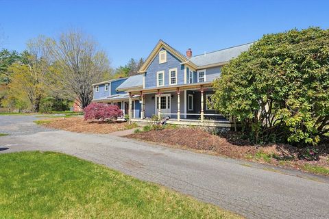 Photo of 136 Lincoln St, Hudson, MA 01749 (MLS # 73515230)