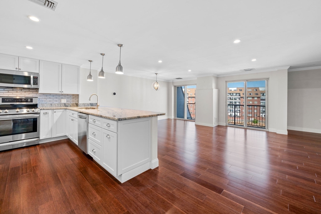 154 Lynnway 520